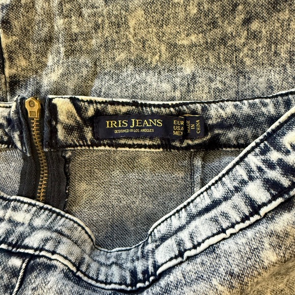 Acid Wash Denim Pencil Skirt - Picture 4 of 7